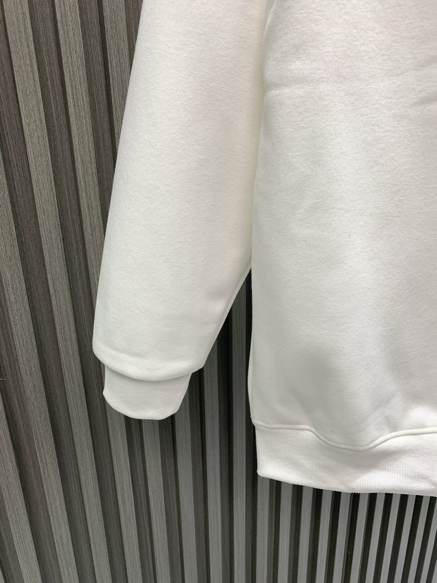 Louis Vuitton Unisex Sweatshirt Size S-XL