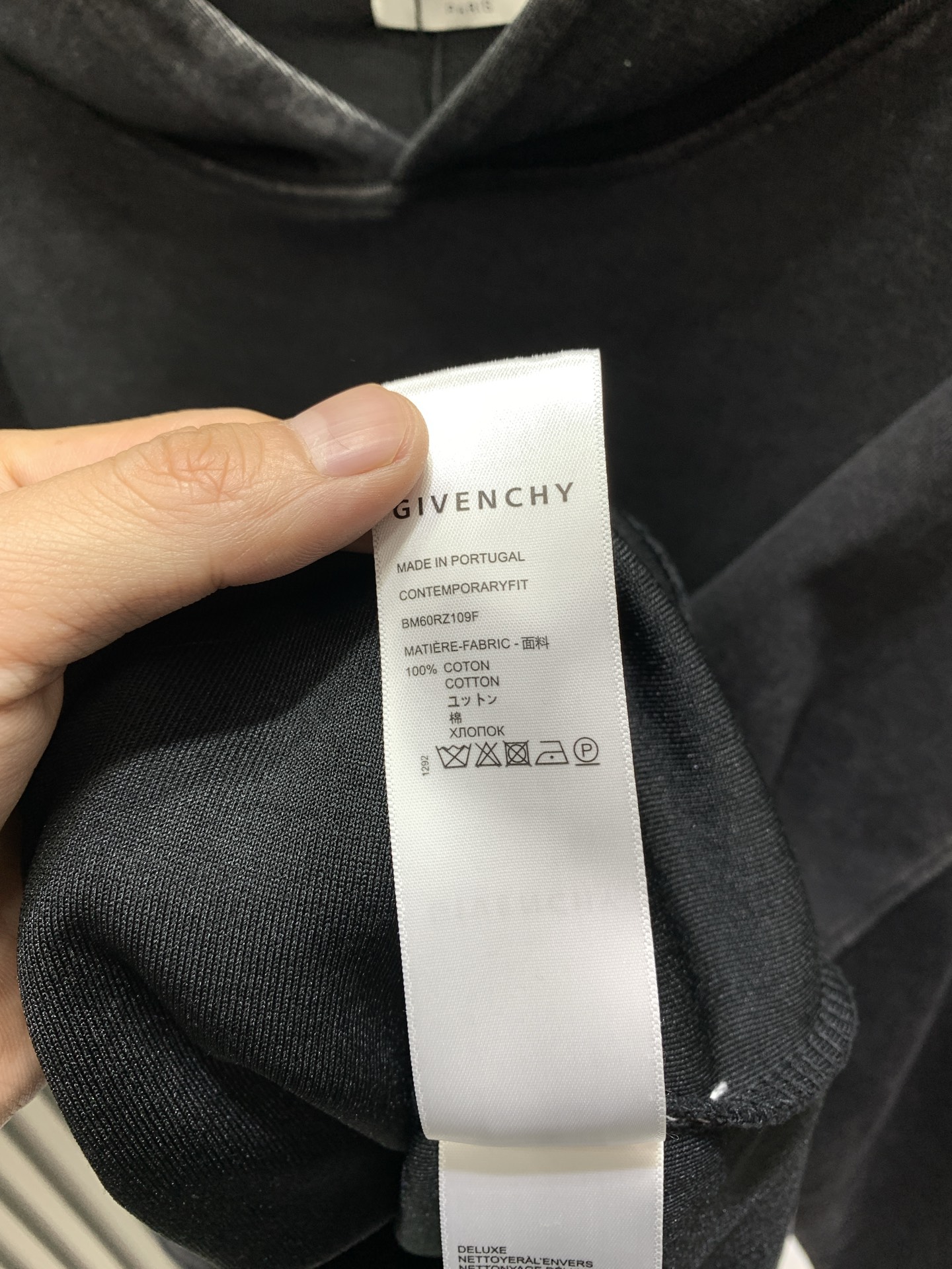 Givenchy Unisex Sweatshirt Size S-XL