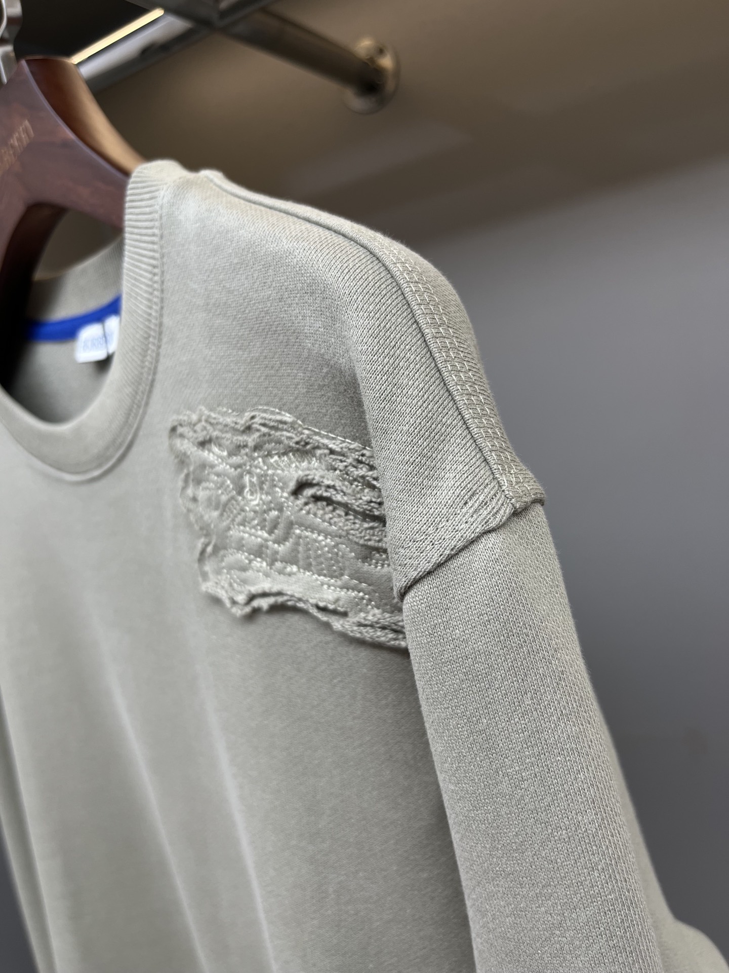 Burberry Unisex Sweatshirt Size S-XXL