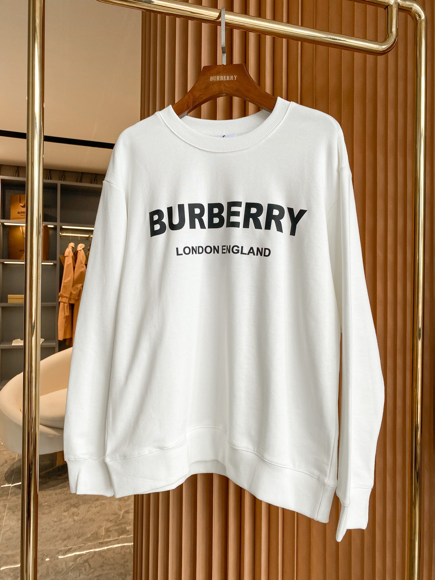 Burberry Unisex Sweatshirt Size S-XXL