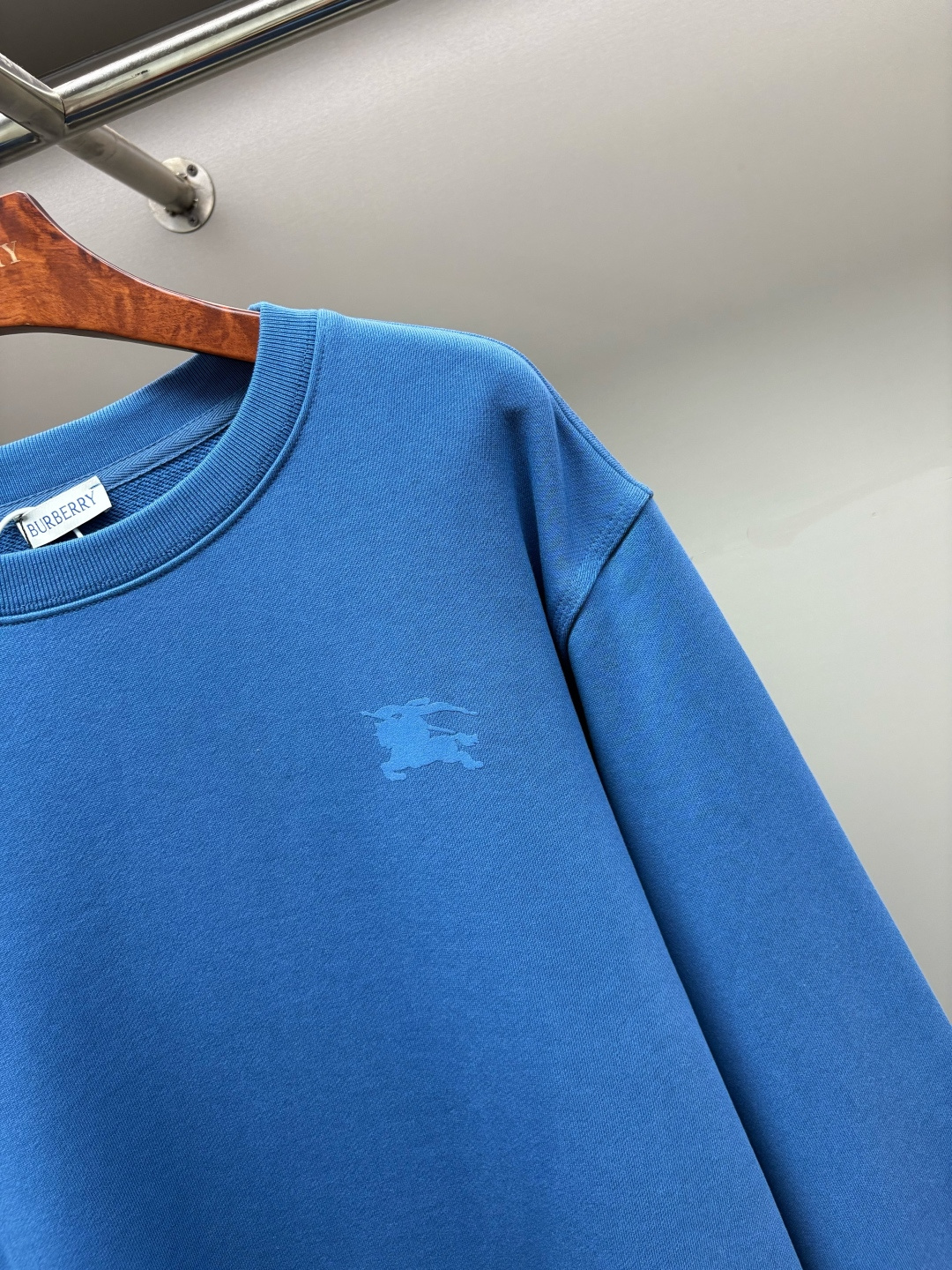 Burberry Unisex Sweatshirt Size S-XXL