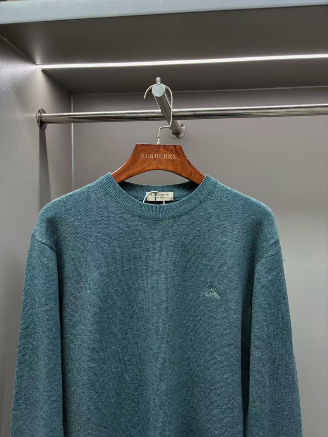 Burberry Unisex Sweatshirt Size L-4XL