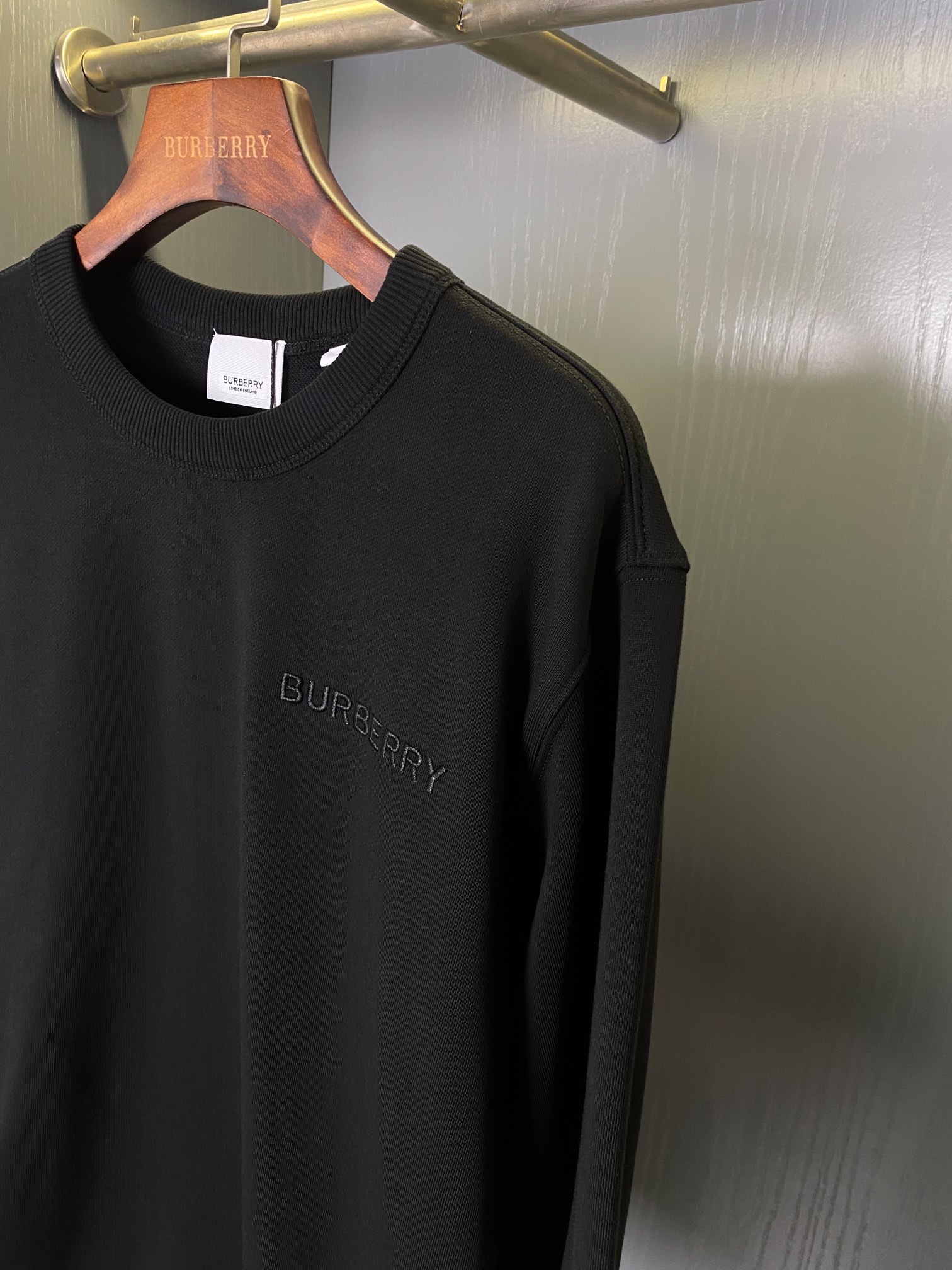 Burberry Unisex Sweatshirt Size S-XXL