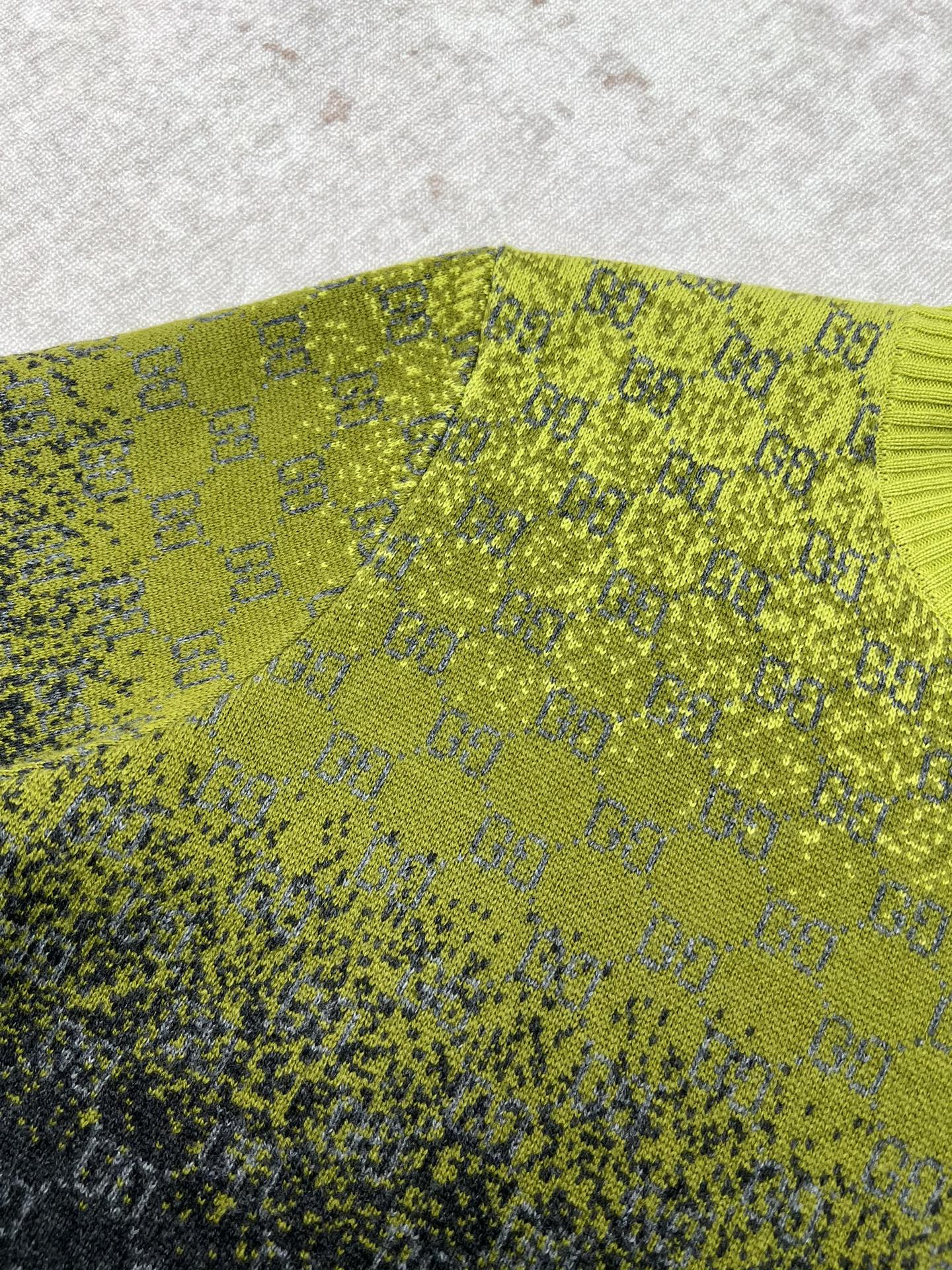 Gucci Unisex Sweatshirt Size S-XL