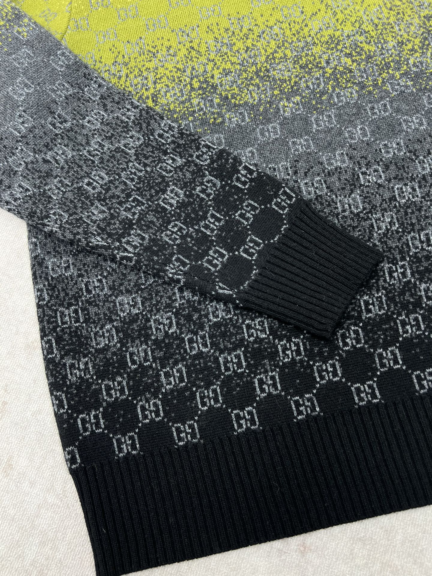 Gucci Unisex Sweatshirt Size S-XL