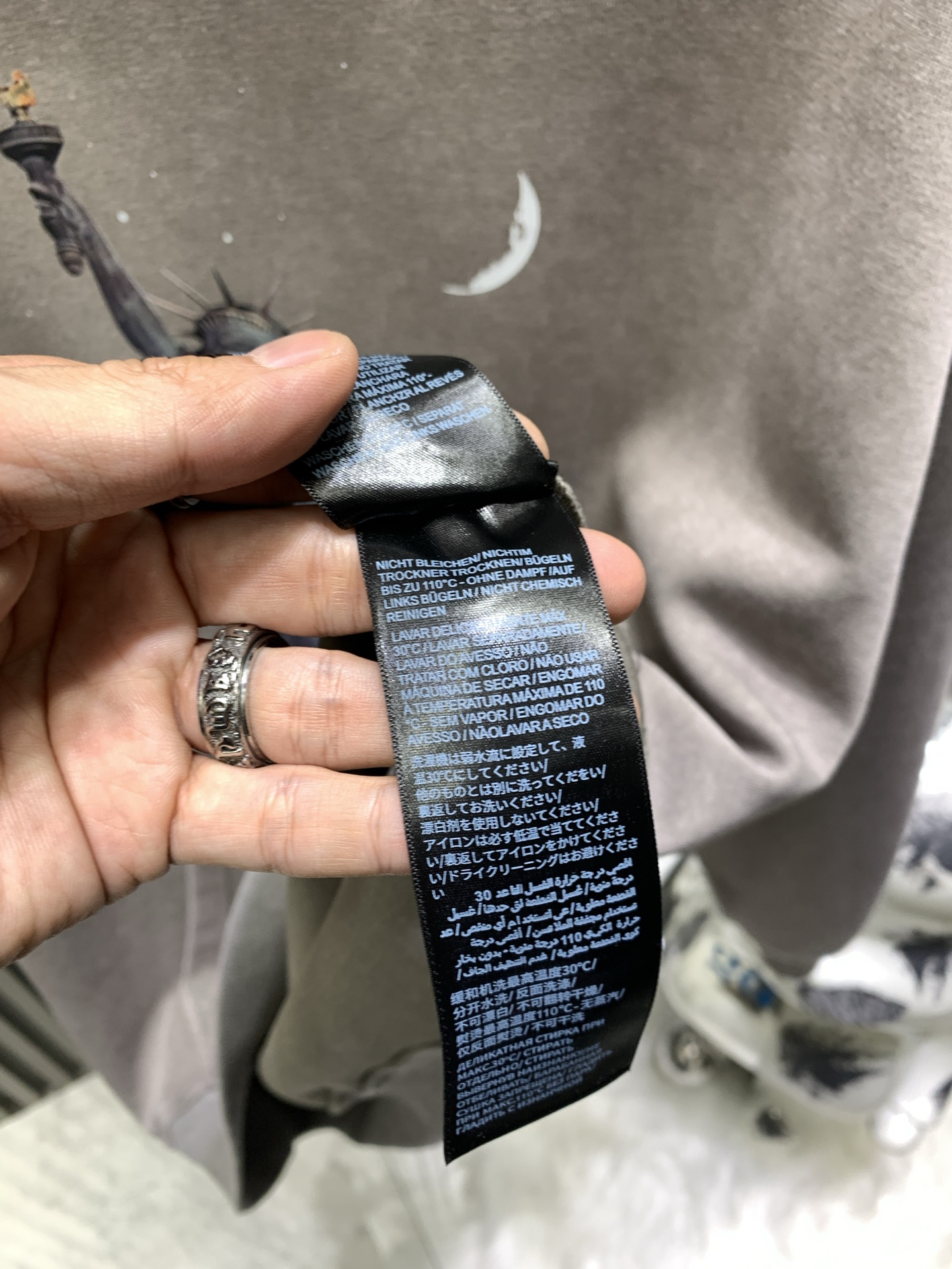 Balenciaga Unisex Sweatshirt Size S-XL