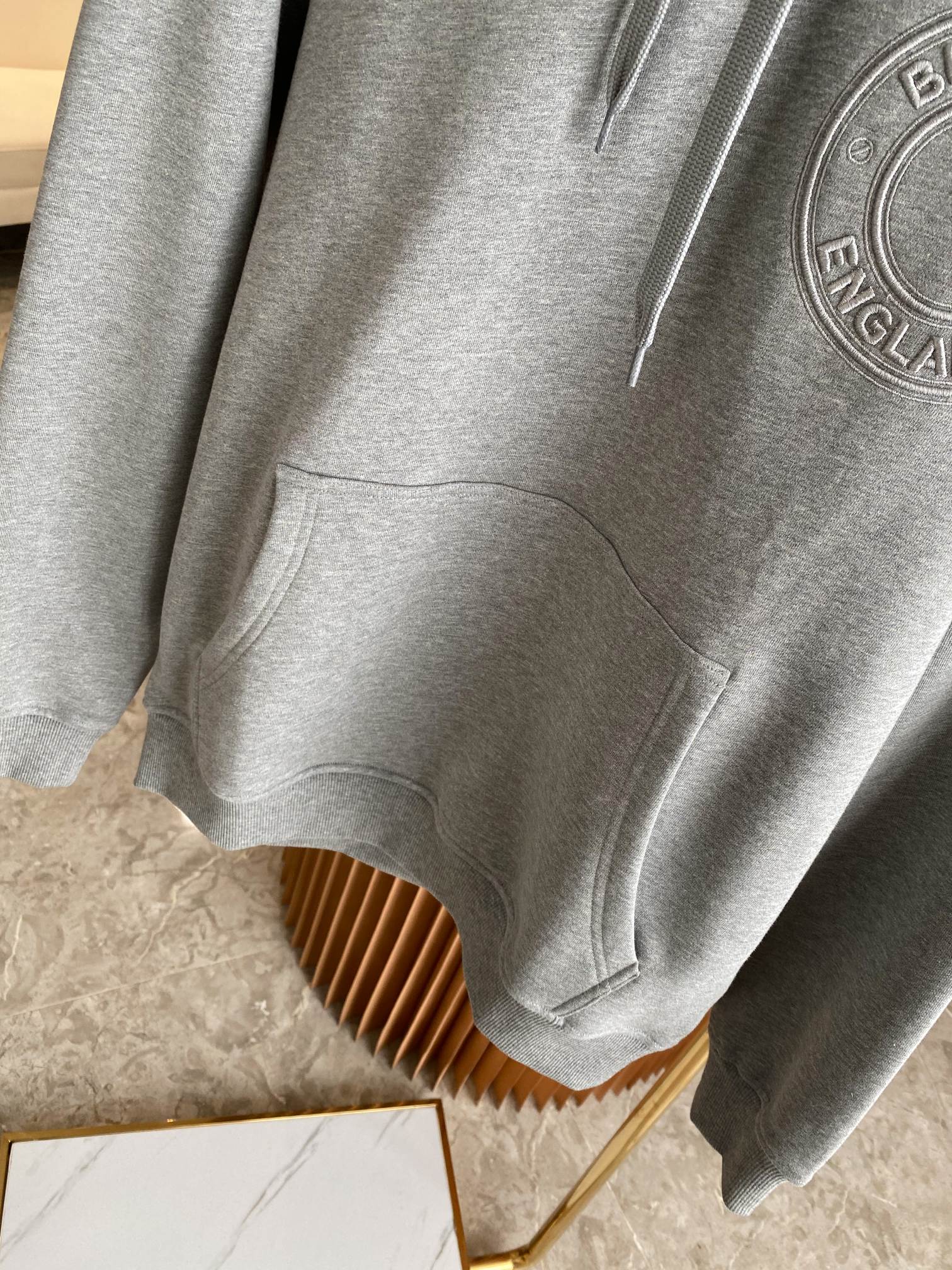 Burberry Unisex Sweatshirt Size S-XXL