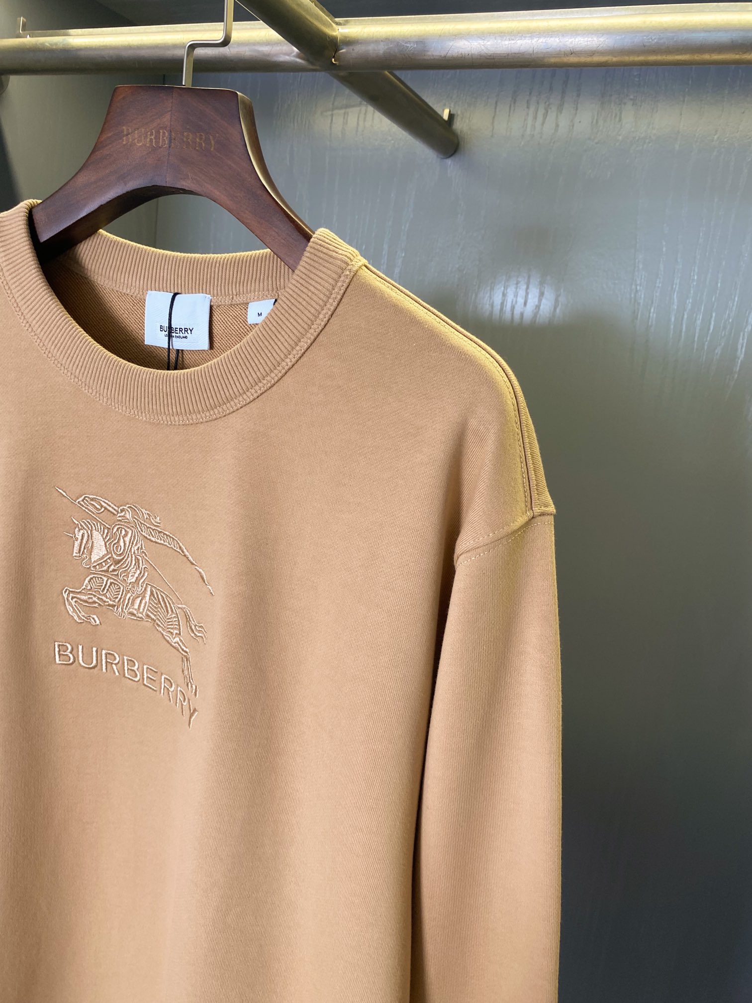 Burberry Unisex Sweatshirt Size S-XXL