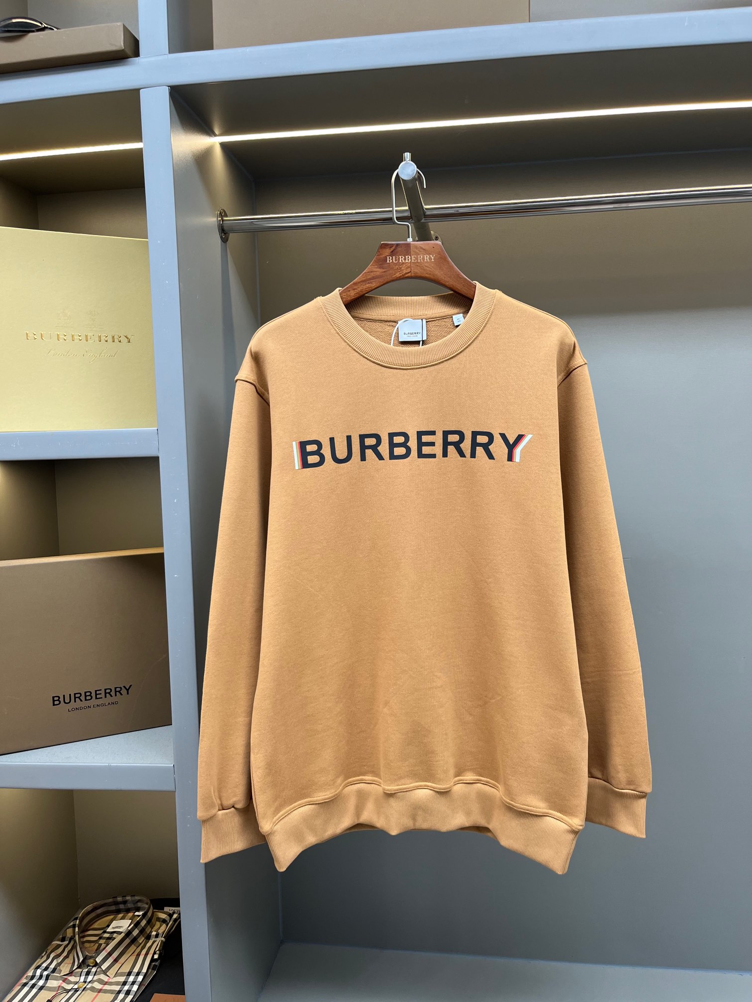 Burberry Unisex Sweatshirt Size S-XXL