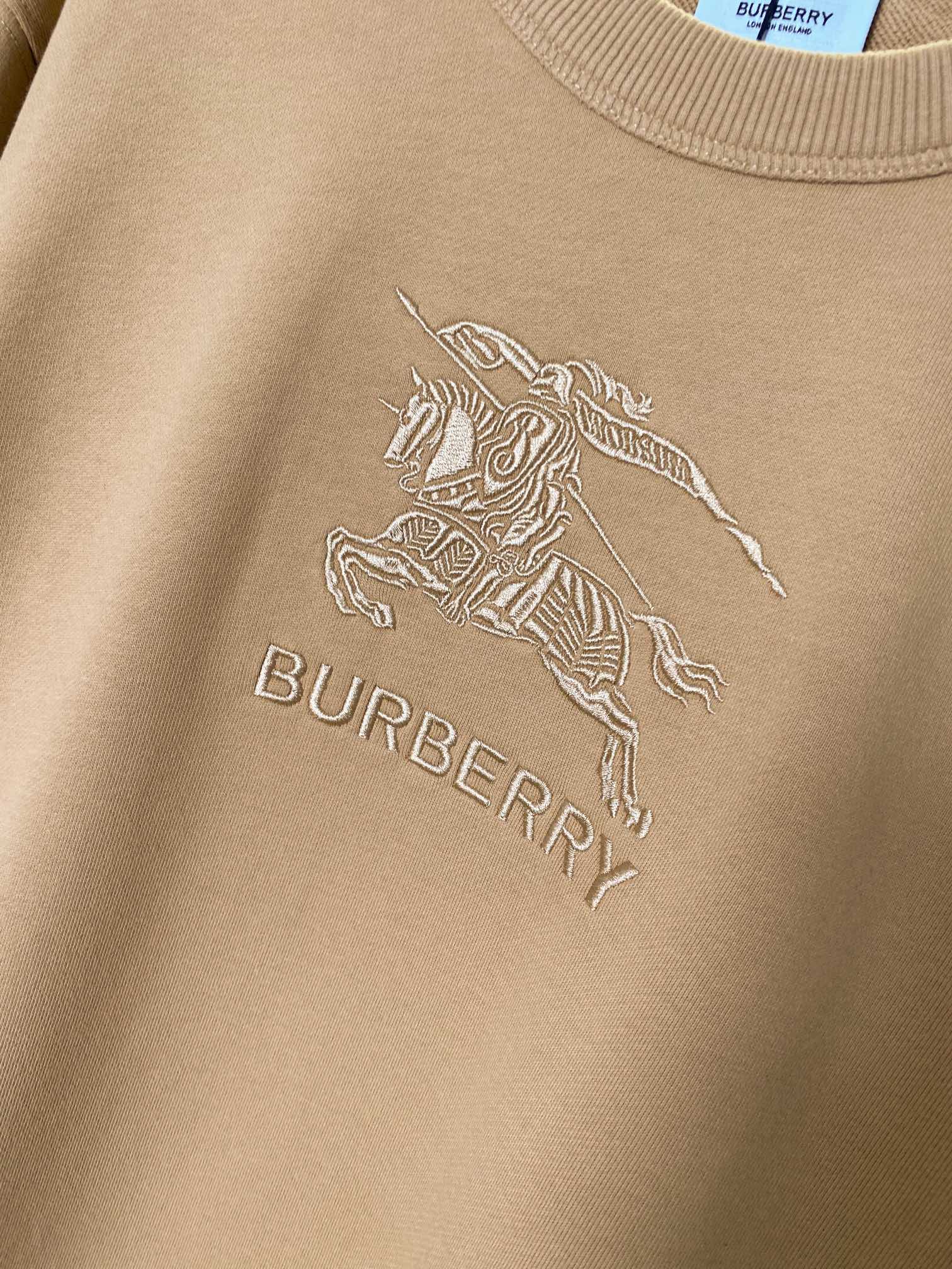 Burberry Unisex Sweatshirt Size S-XXL