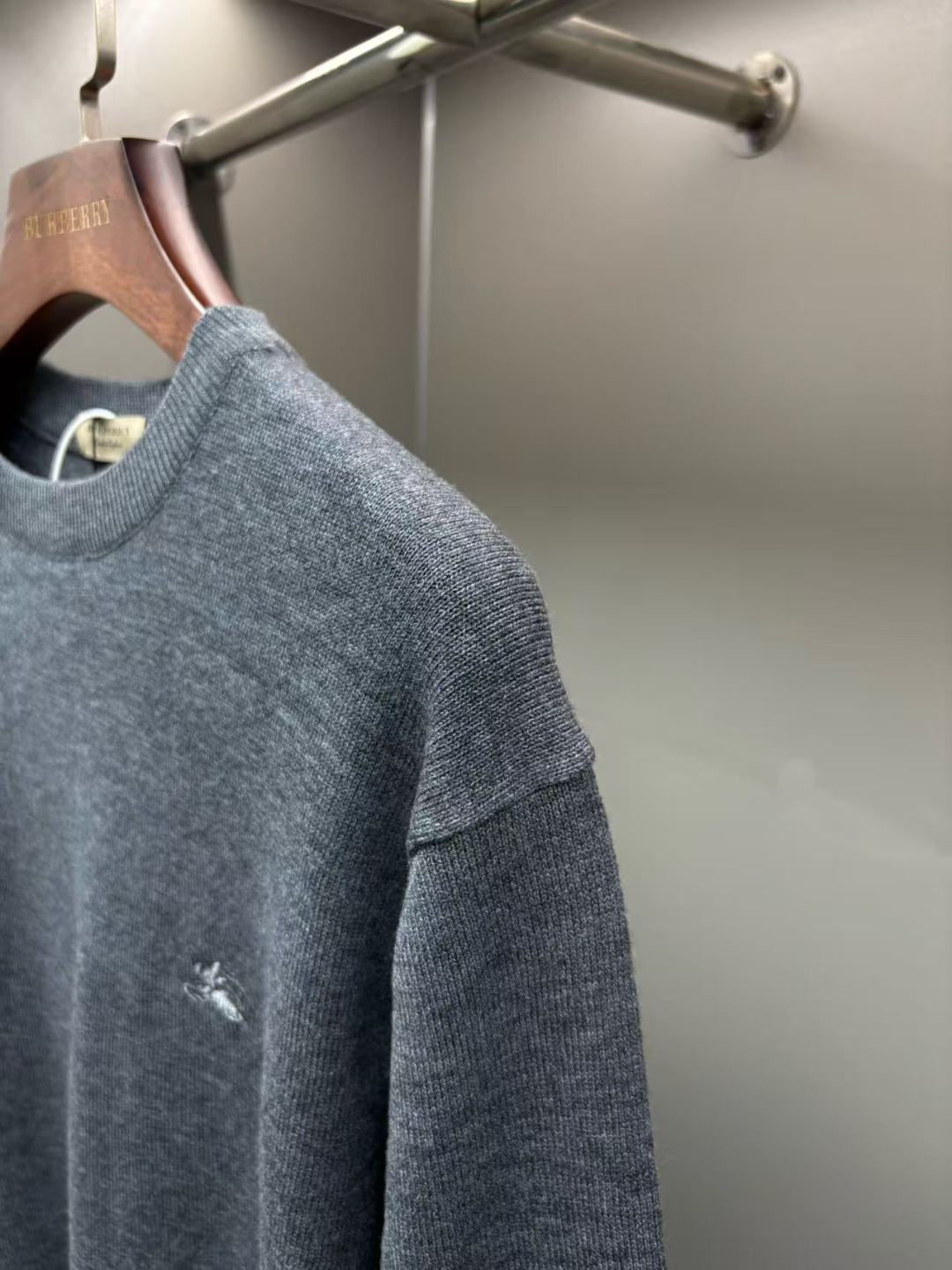 Burberry Unisex Sweatshirt Size L-4XL