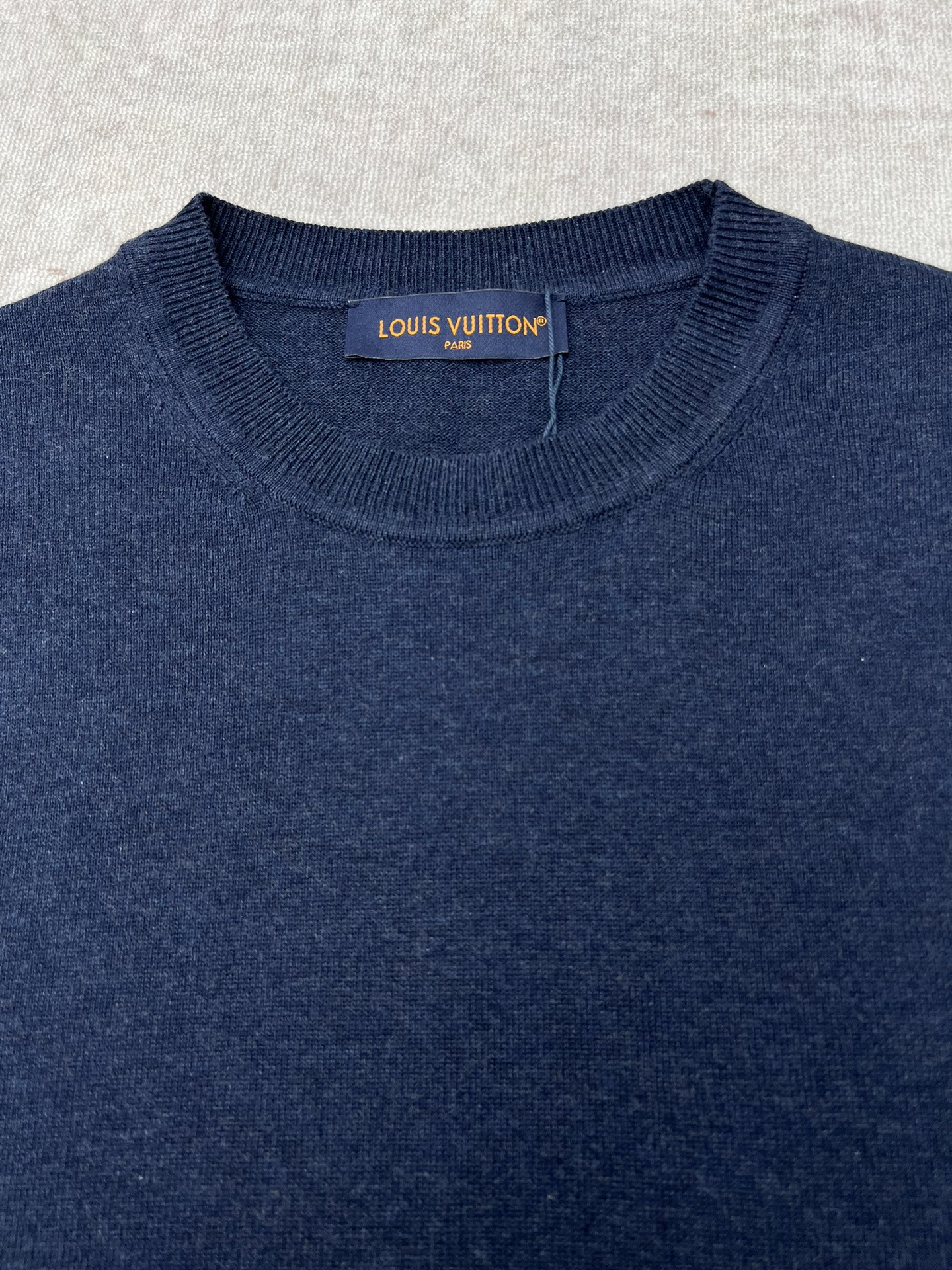 Louis Vuitton Unisex Sweatshirt Size S-XL