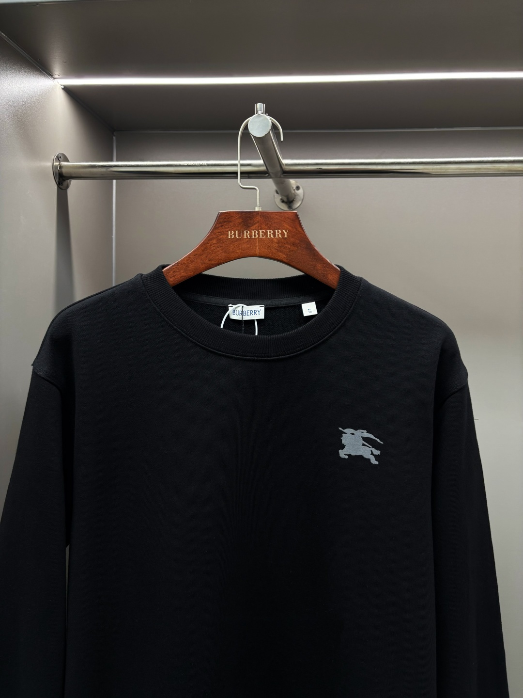 Burberry Unisex Sweatshirt Size S-XXL