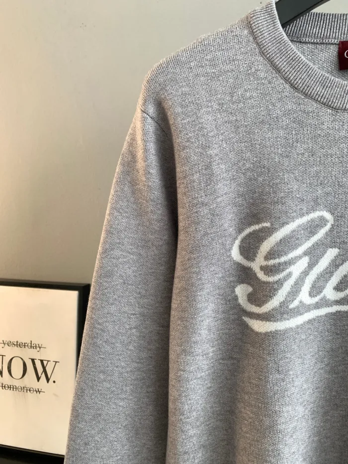 Gucci Unisex Sweatshirt Size M