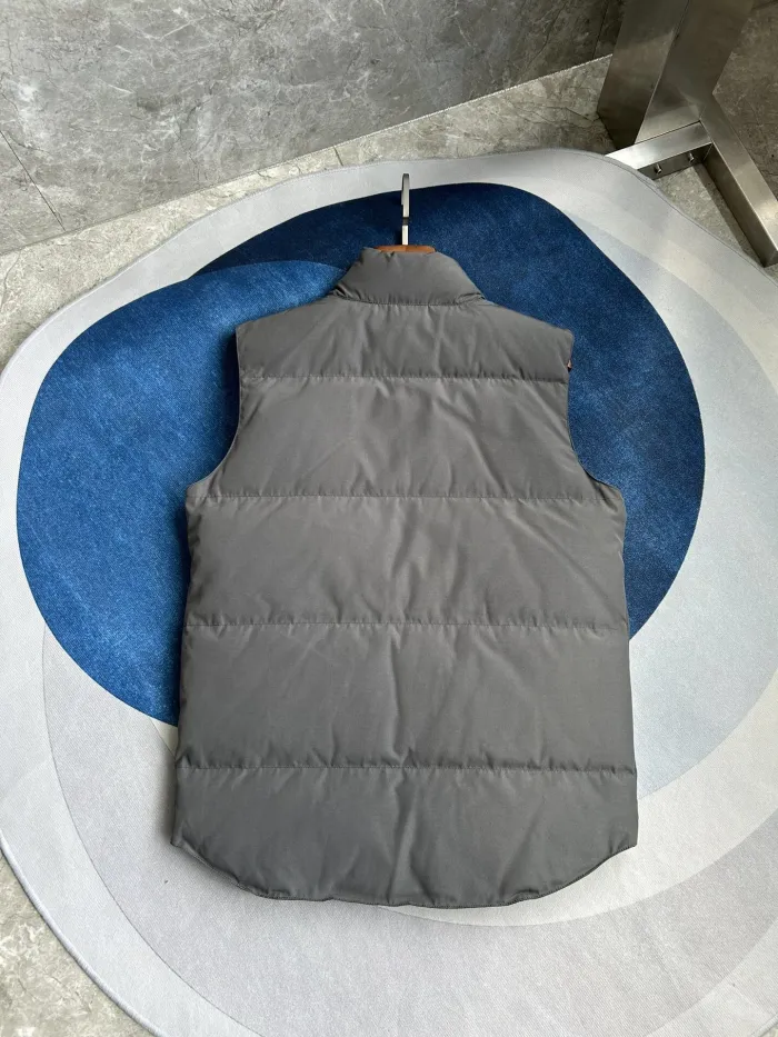 Canada Goose E20 Freestyle Vest-WD Men Winter Vest Size XL