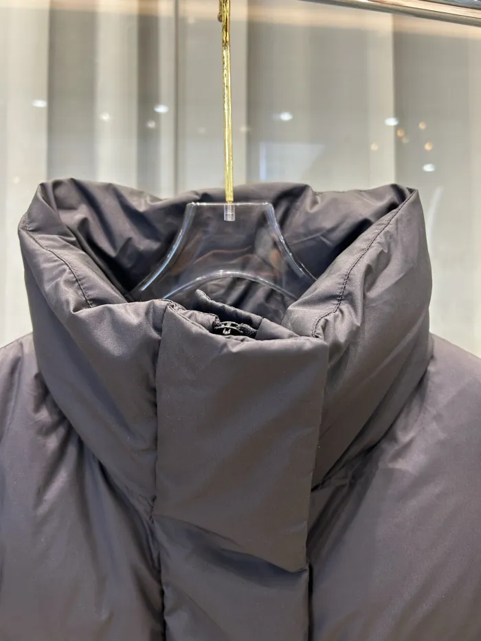 Moncler Women vouglans Winter Jacket Size M