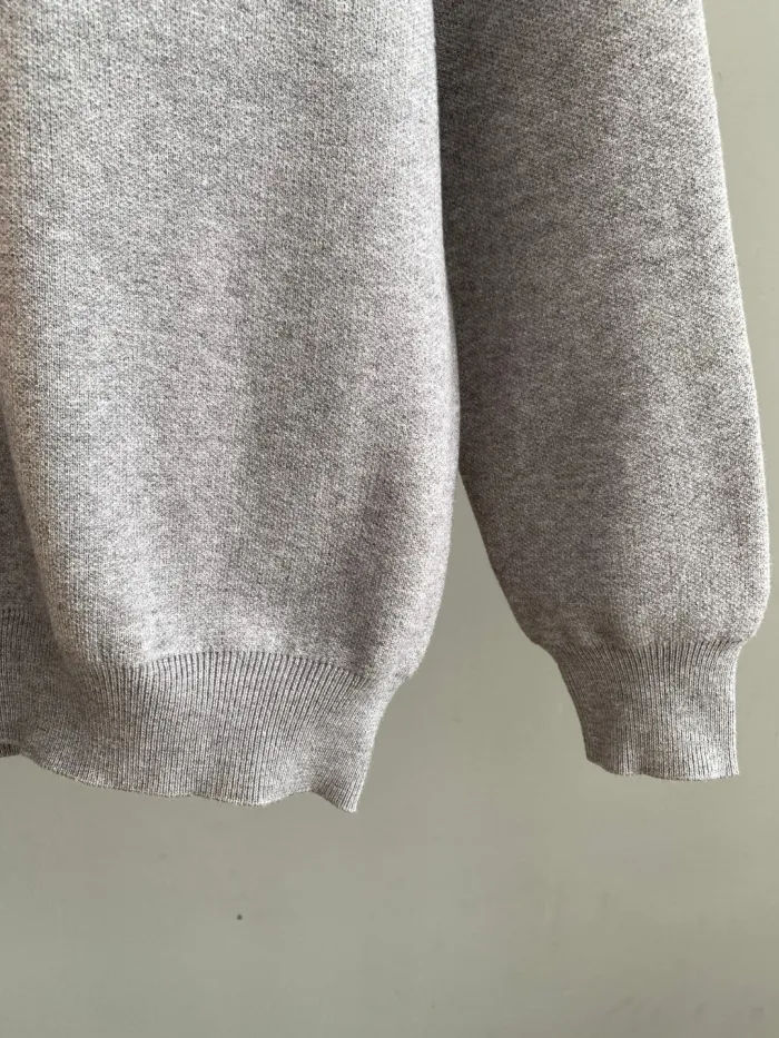 Gucci Unisex Sweatshirt Size M