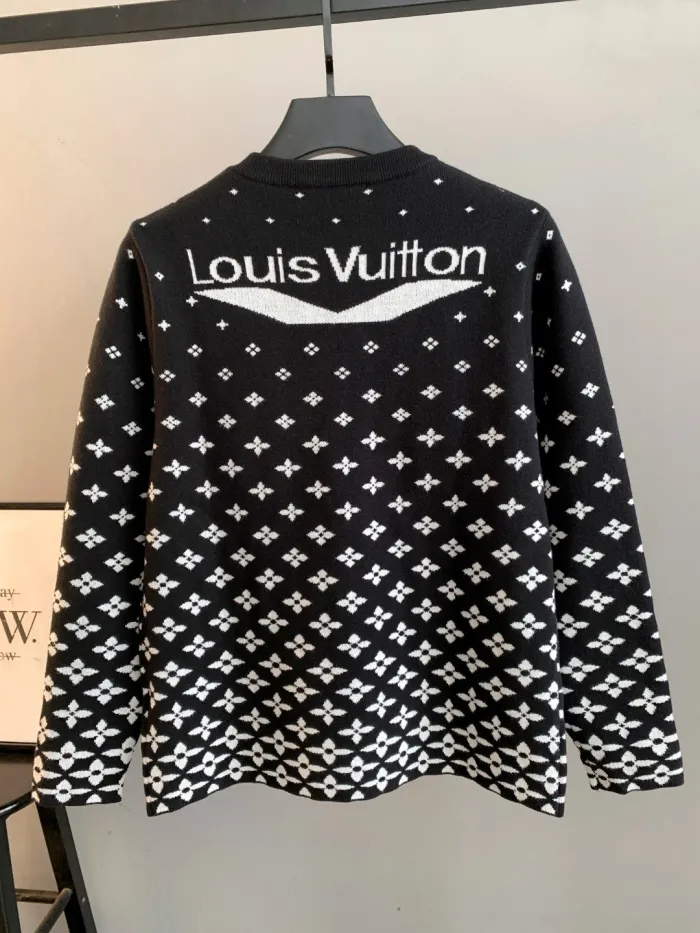Louis Vuitton Unisex Sweatshirt Size L