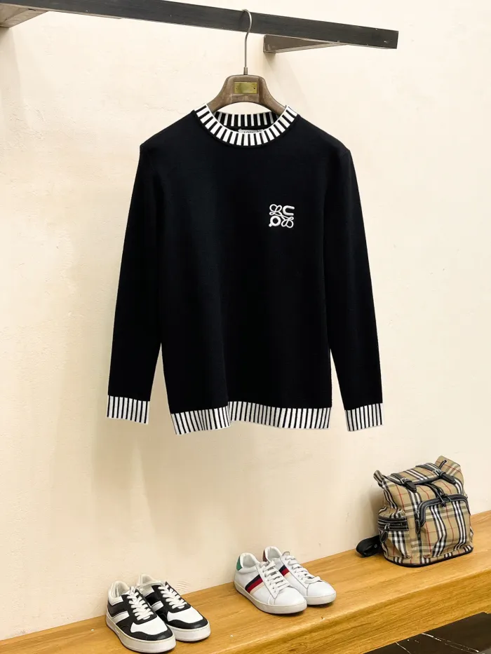 Loewe Unisex Sweatshirt Size XL (Eu L)