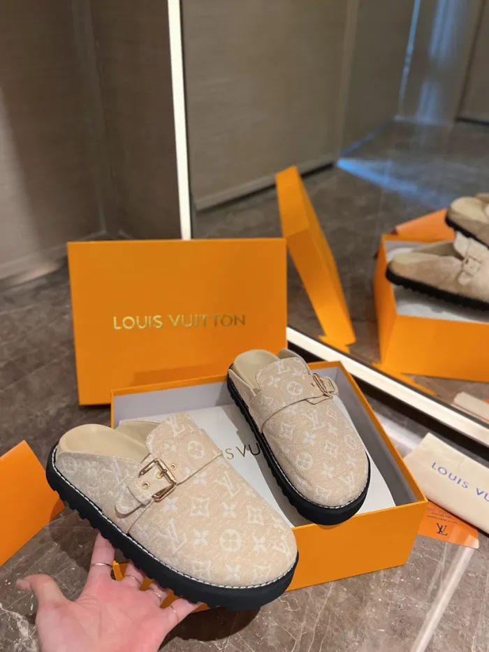 Louis Vuitton Pool Pillow Flat Comfort Slippers Size 38