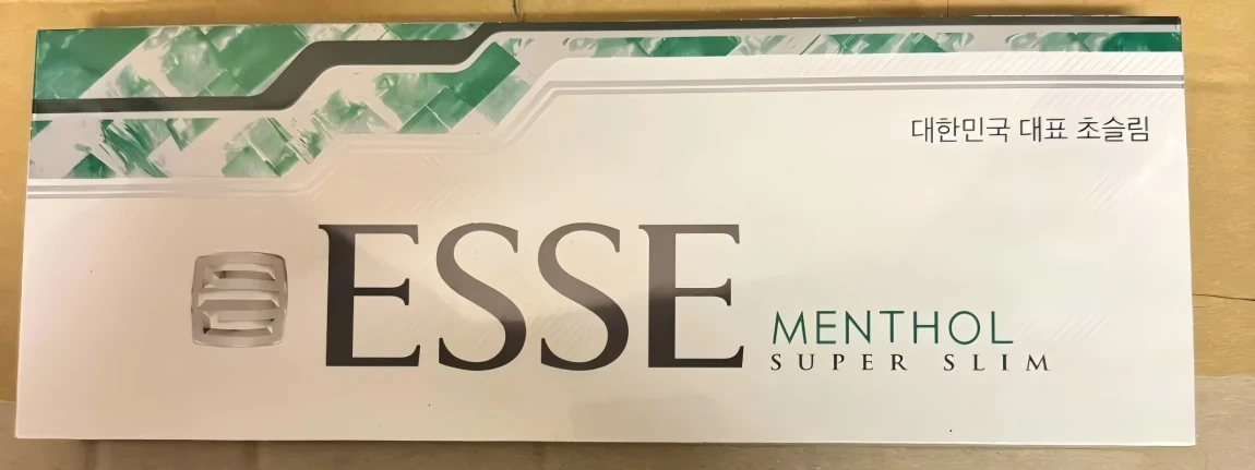 ESSE Mint (Mechanical Green) Ultra Slim• Existence? More like *Yes, please!*
• Even slimmer than your ex's patience.
• Cool menthol kick——nature’s air freshener.
• Green means go... for maximum freshness.
• Ultra-slim design, perfect for sneaky smoking.AU$180.00Fimadina