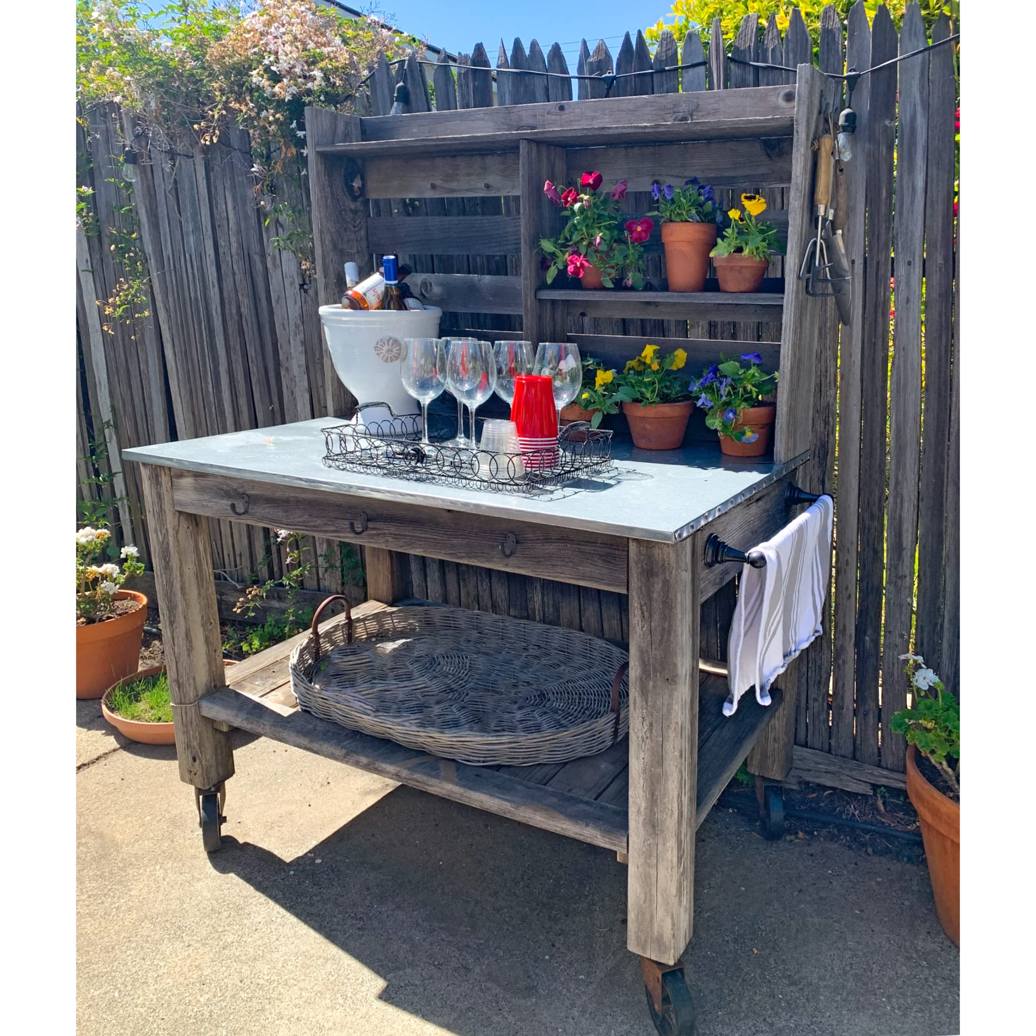 【Home&Garden】Potting Bench with Hardware Hooks & Towel Bar - Buffet Table Island Workbench