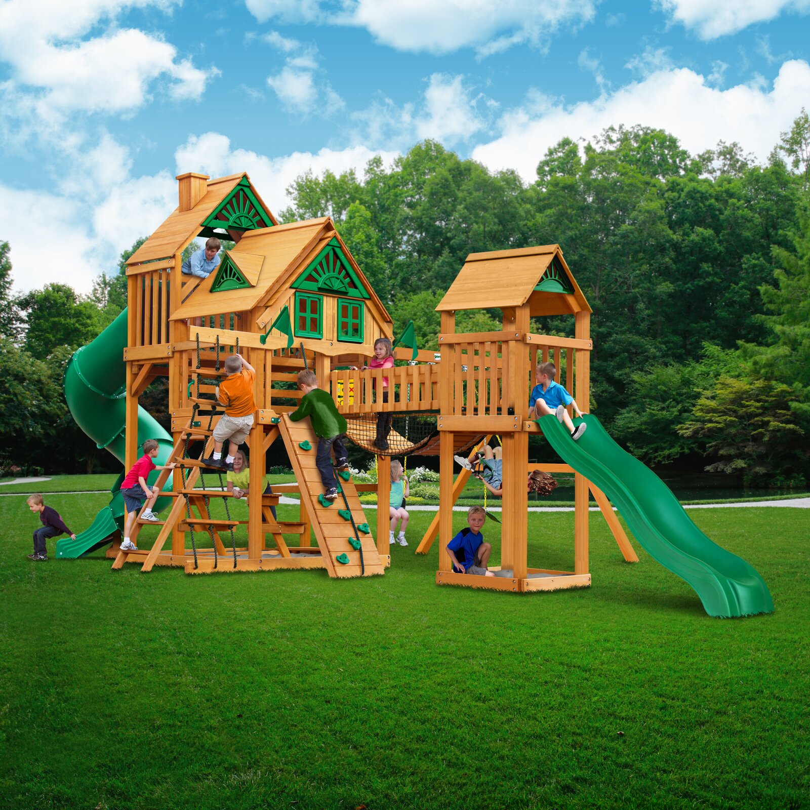 【Sports & Outdoor】Treasure Trove I Swing Set with Wood Roof