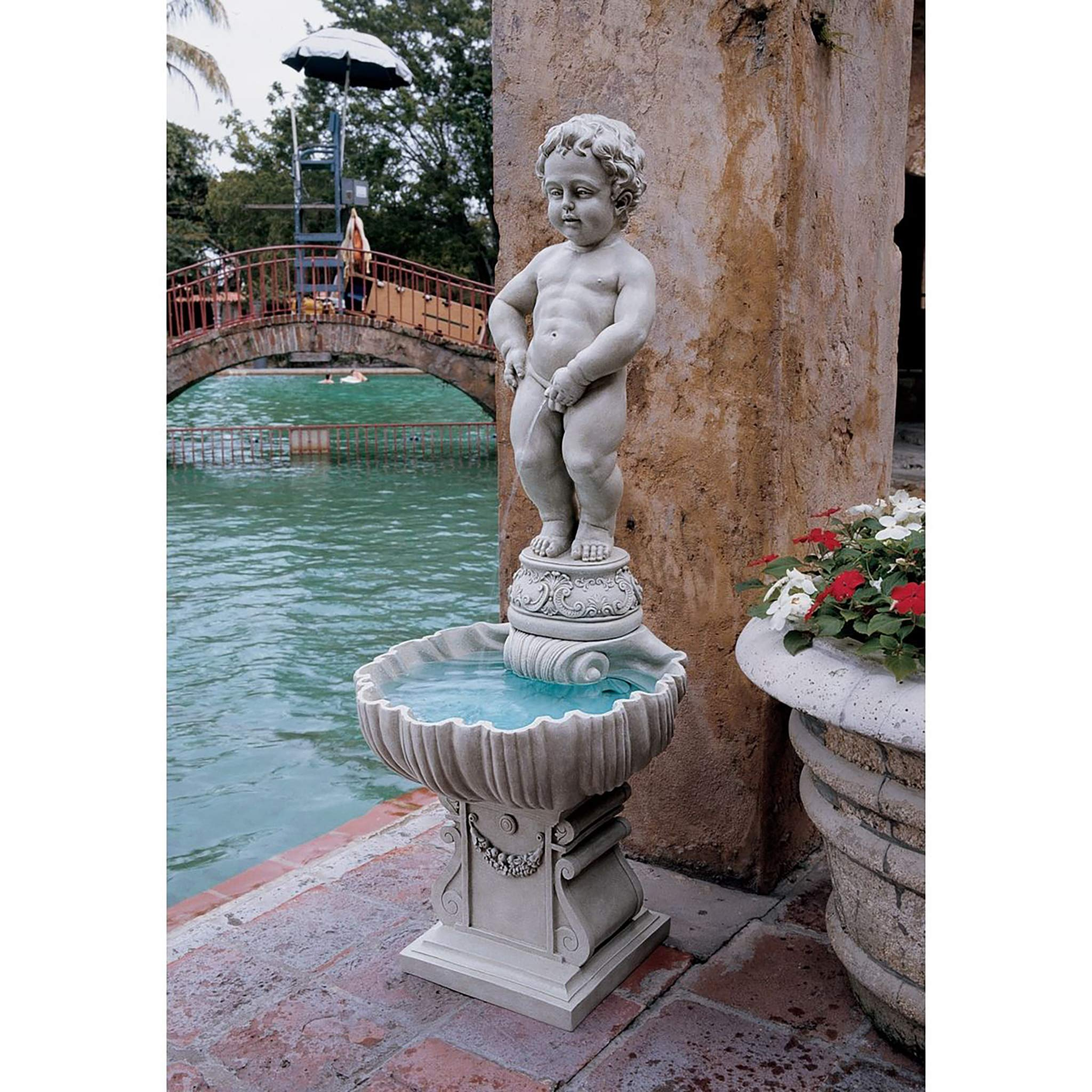 【Décor】Complete Manneken Pis Peeing Boy Water Fountain Garden Decor with Base Outdoor Water Feature