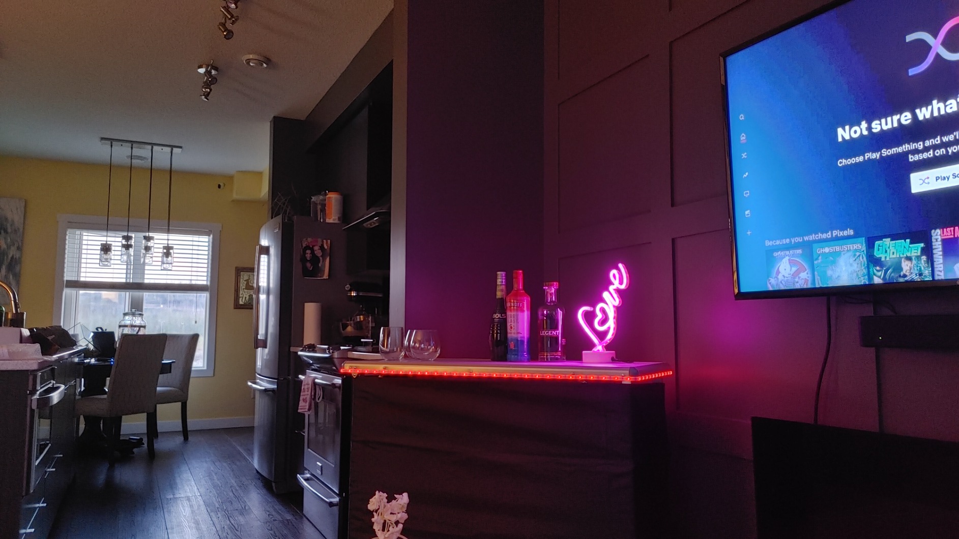 【Furniture】Folding Portable Party Bar w/Color-Changing LED Lights, Black & Hawaiian Bar Skirts & Storage Shelf