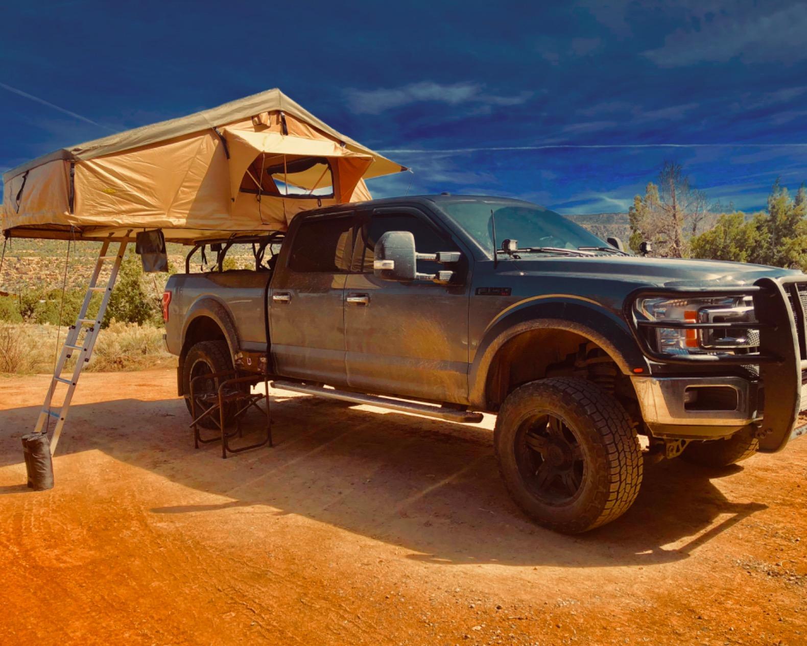 【Sports&Outdoors】Overlander XL Roof Top Tent - Folder With Bedding - Coyote Tan