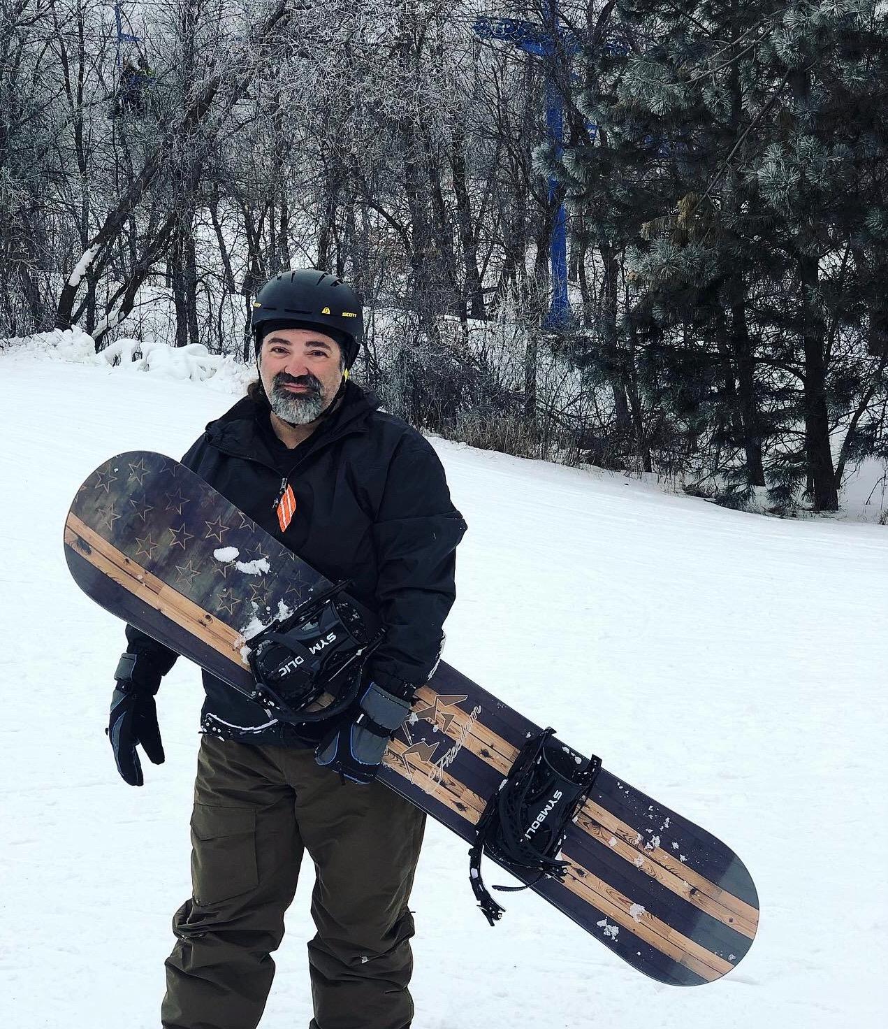 【Sports&Outdoors】Freedom 2022 Snowboard & Bindings & Boots Complete Package