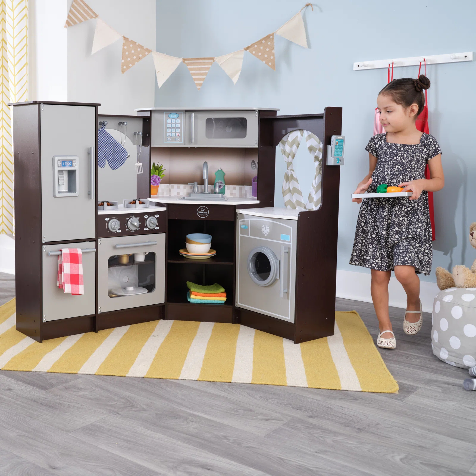 【Baby&Kids】Ultimate Corner Play Kitchen with Lights & Sounds, Espresso