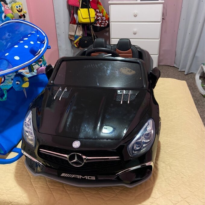 【Baby&Kids】Licensed Car with Mp4 Touch Screen