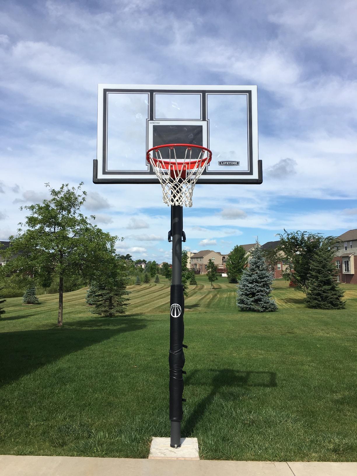 【Sports&Outdoors】Lifetime Adjustable Basketball Hoop
