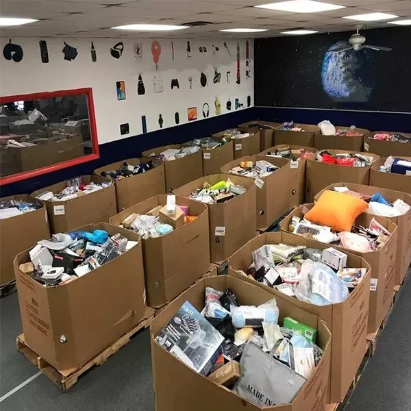 Lucky box - Chances of getting a cell phone, computer, tablet