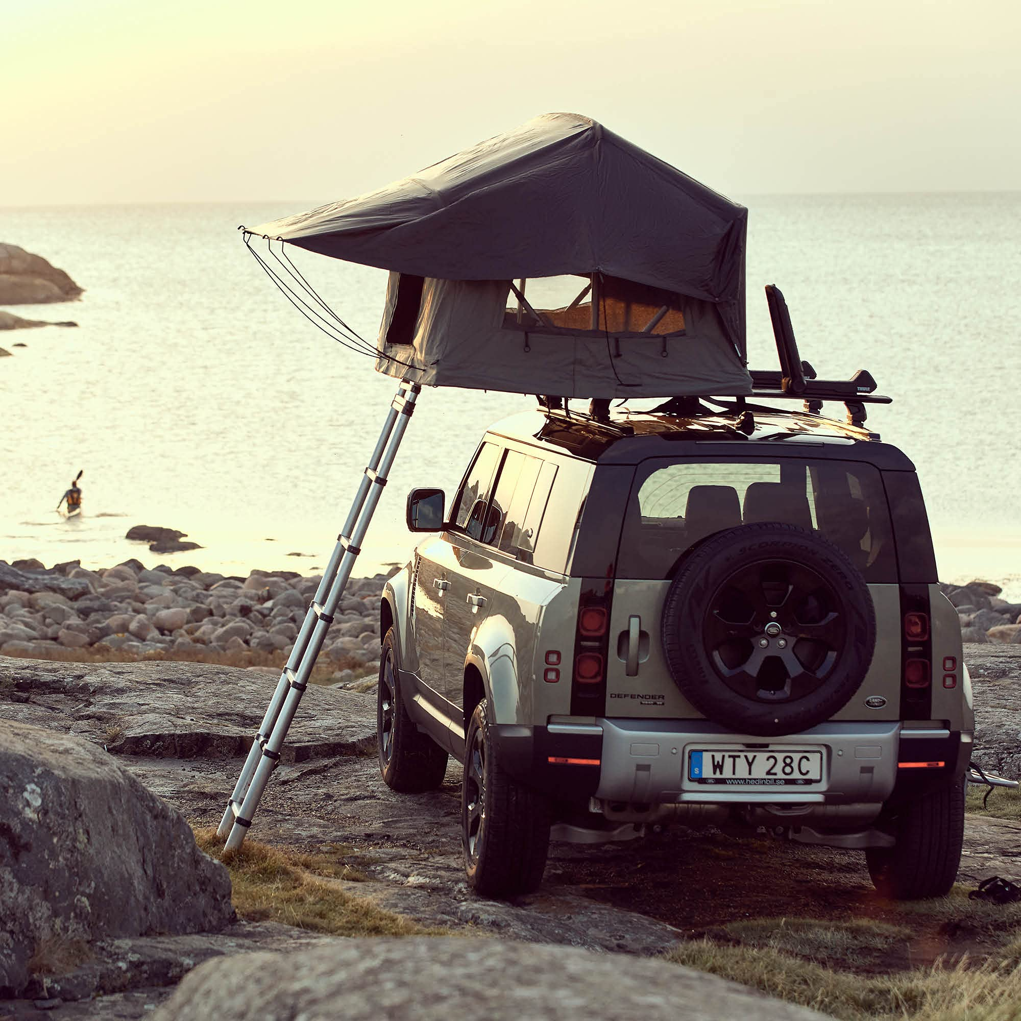【Sports&Outdoors】Tepui Foothill Low-Profile Rooftop Tent