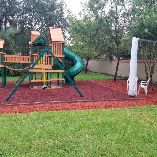 【Baby&Kids】Treasure Trove I Swing Set with Wood Roof