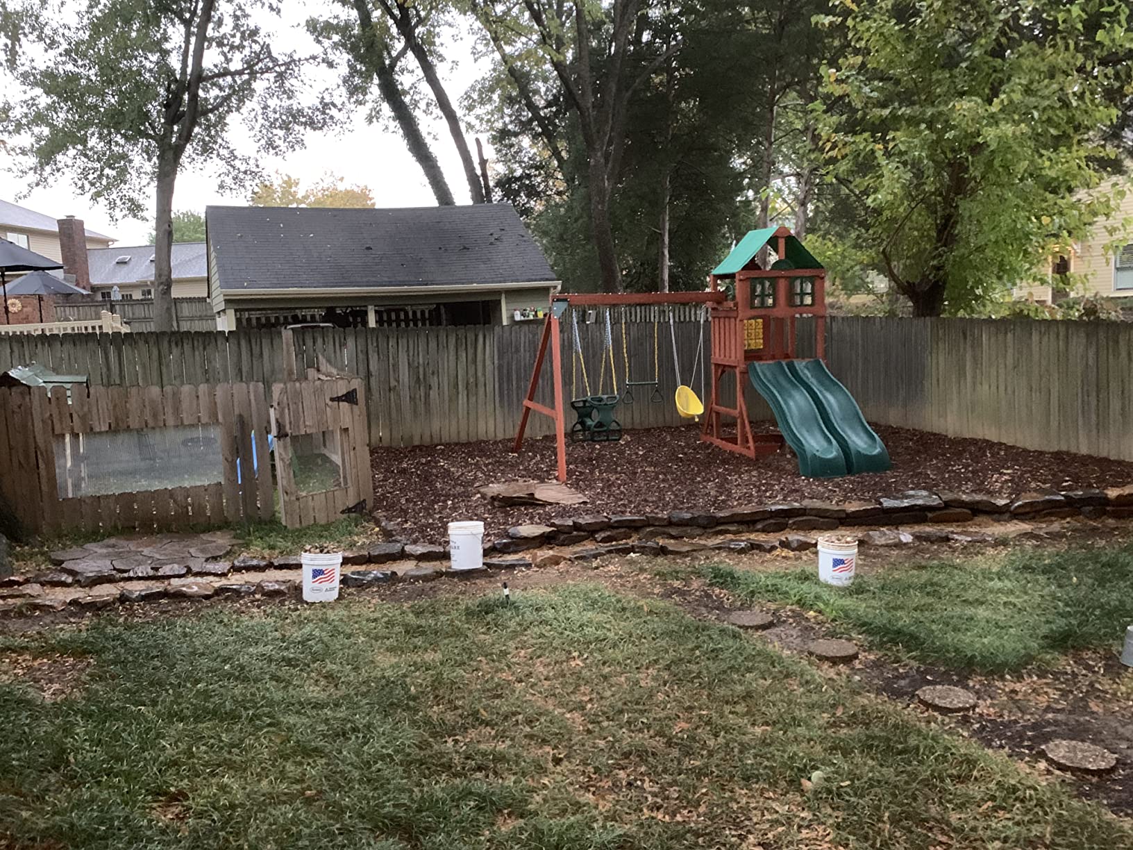 【Baby&Kids】Deluxe Wooden Swing Set with Vinyl Canopy Roof, Dual Wave Slides, and Rock Climbing Wall