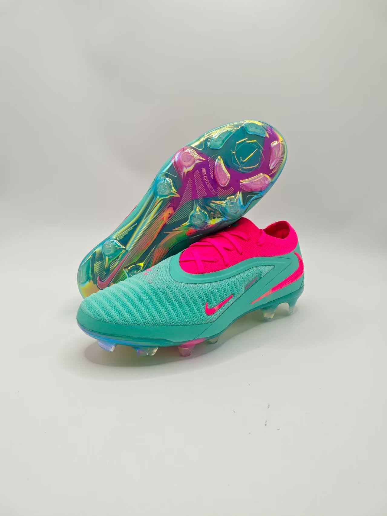 Nike Phantom GX III Low-Top Double-Layer Waterproof Fish Thread Full Knit FG Soccer Cleats