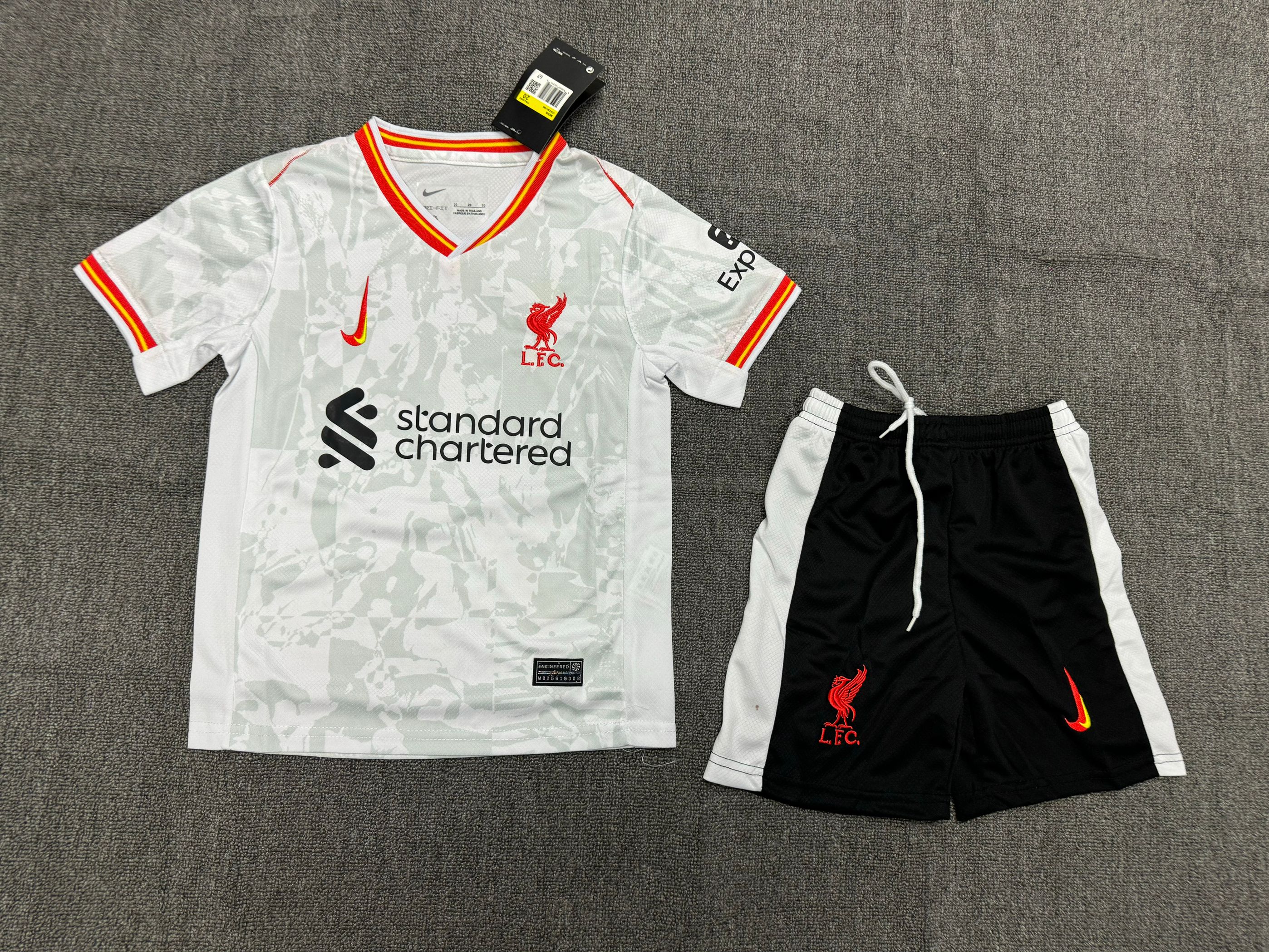 Liverpool Third Kids Suit 24/25
