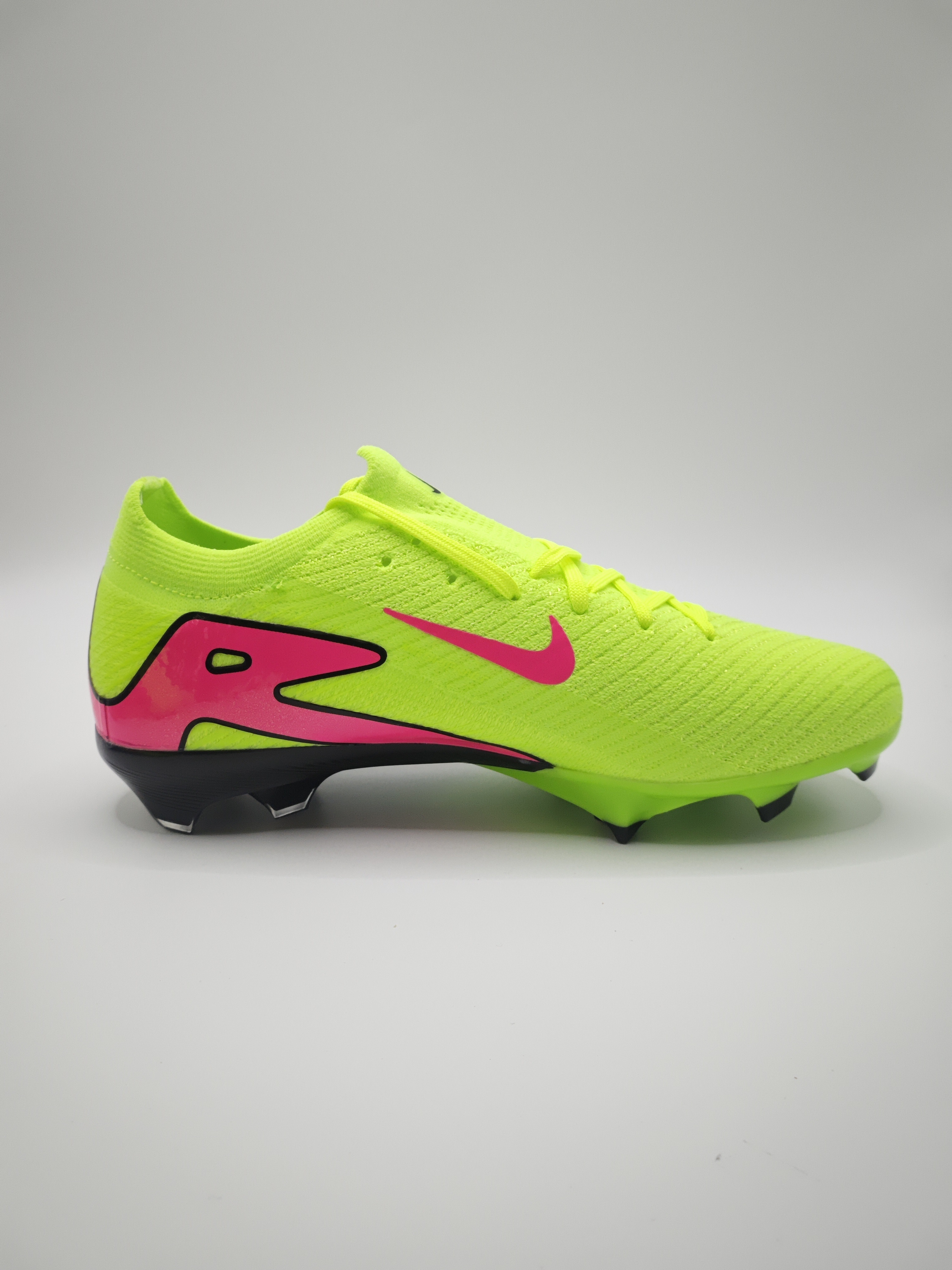 Nike Mercurial 16 with Built-in Bonded Pack: Full Air Cushion, Waterproof Knit FG Soccer Cleats