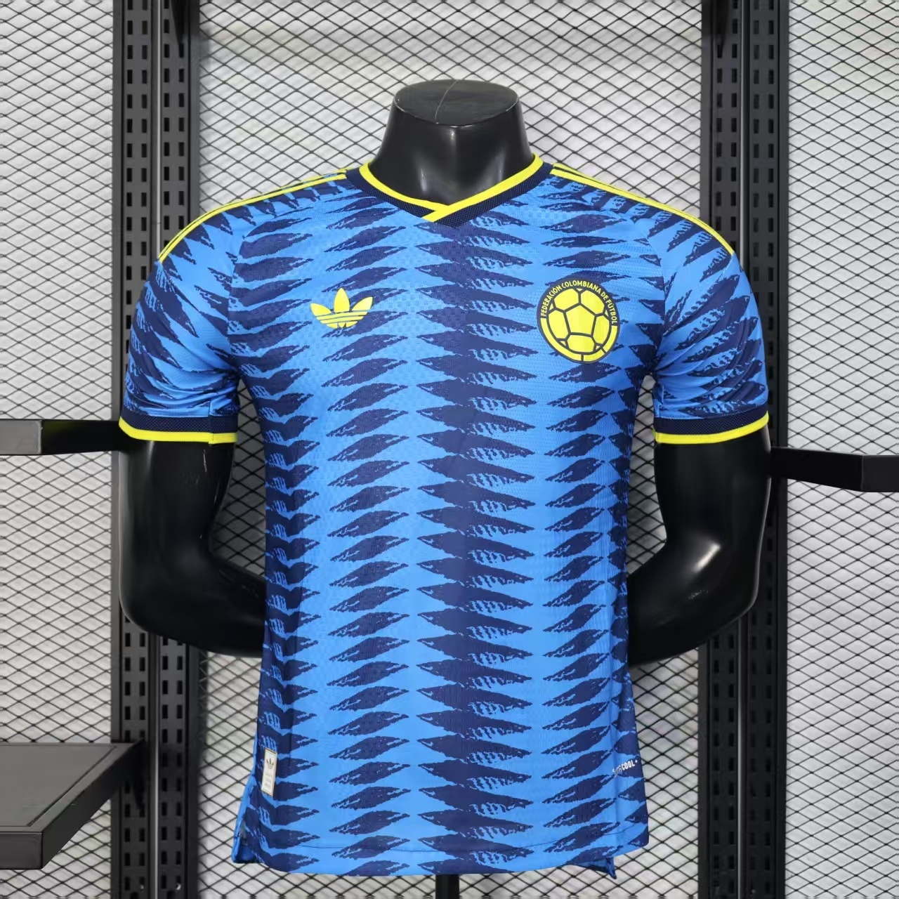 2026 World Cup jersey, Colombia, away game, player version