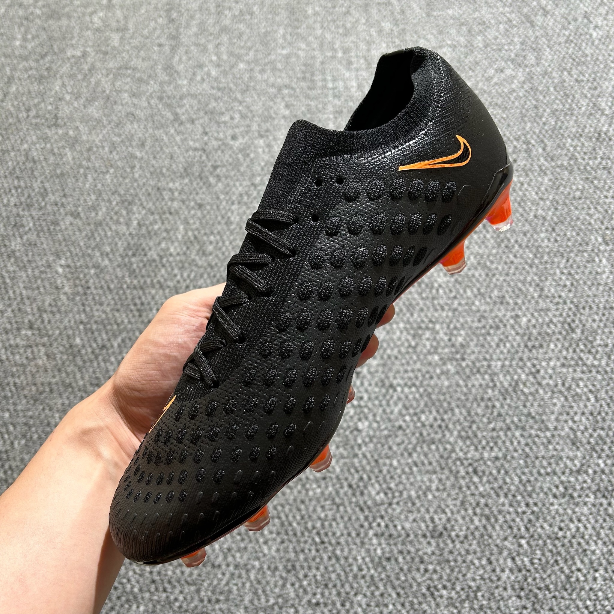 Nike Phantom Ultra Venom FG - Retro Limited Edition Soccer Cleats