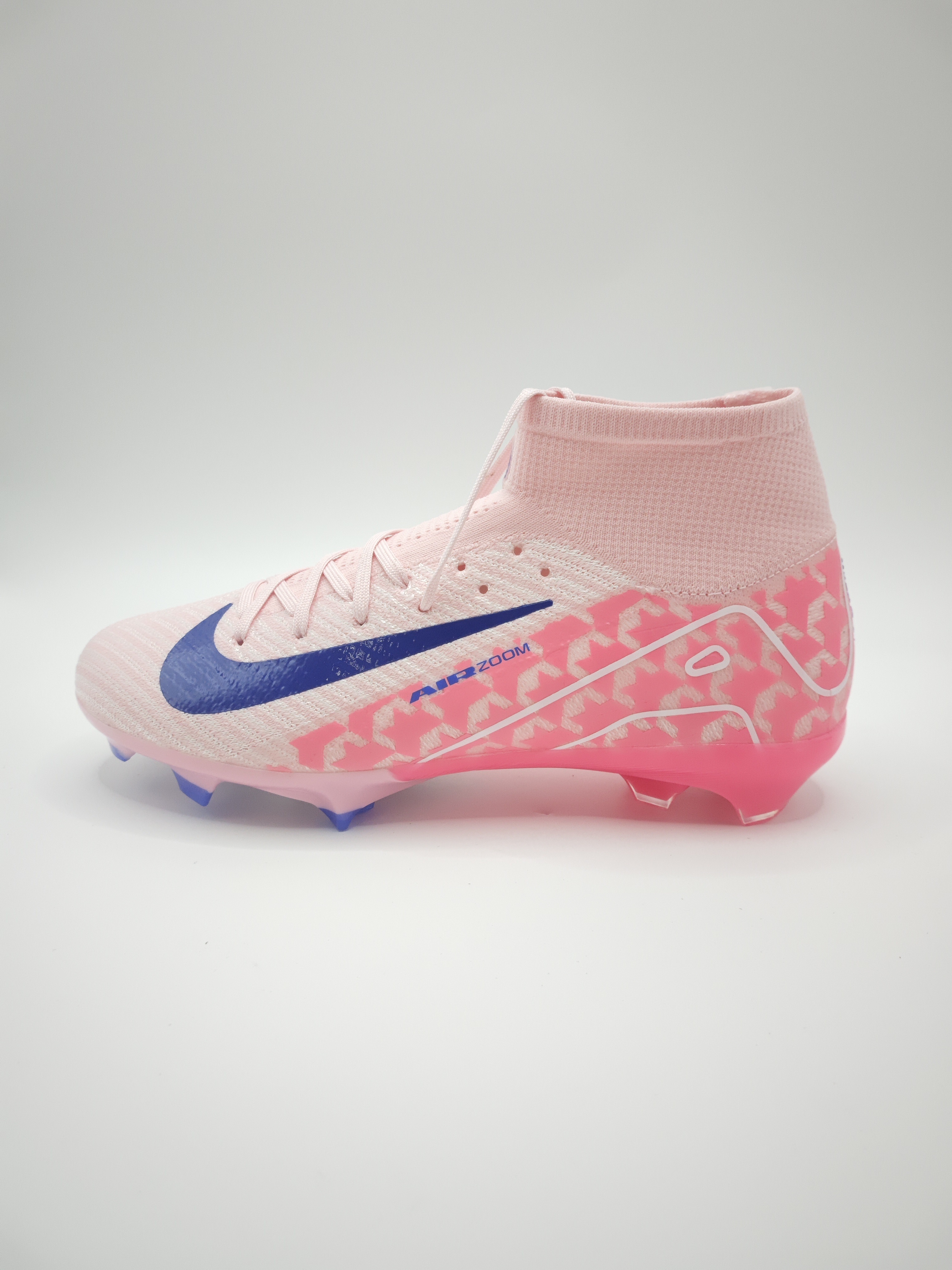 Nike Mercurial 16 FG Soccer Cleats with Built-in Bonded Pack: Full Air Cushion for All-Game Comfort, Waterproof Knit for Rainy Fields