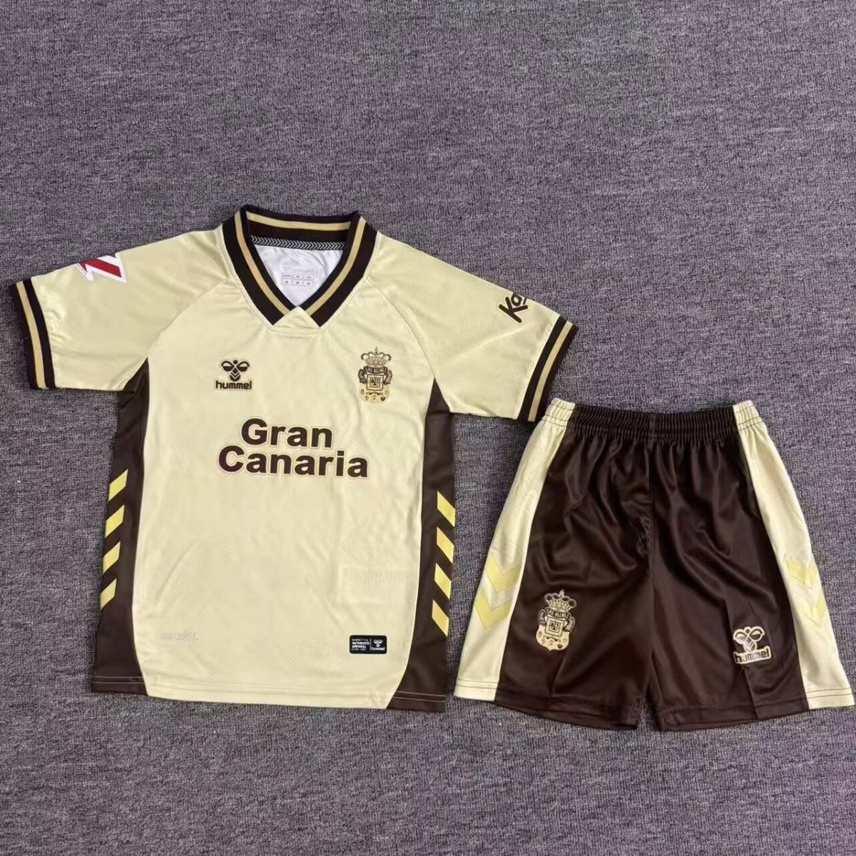 Las Palmas jersey 25/26 second away kit for children and adults in set