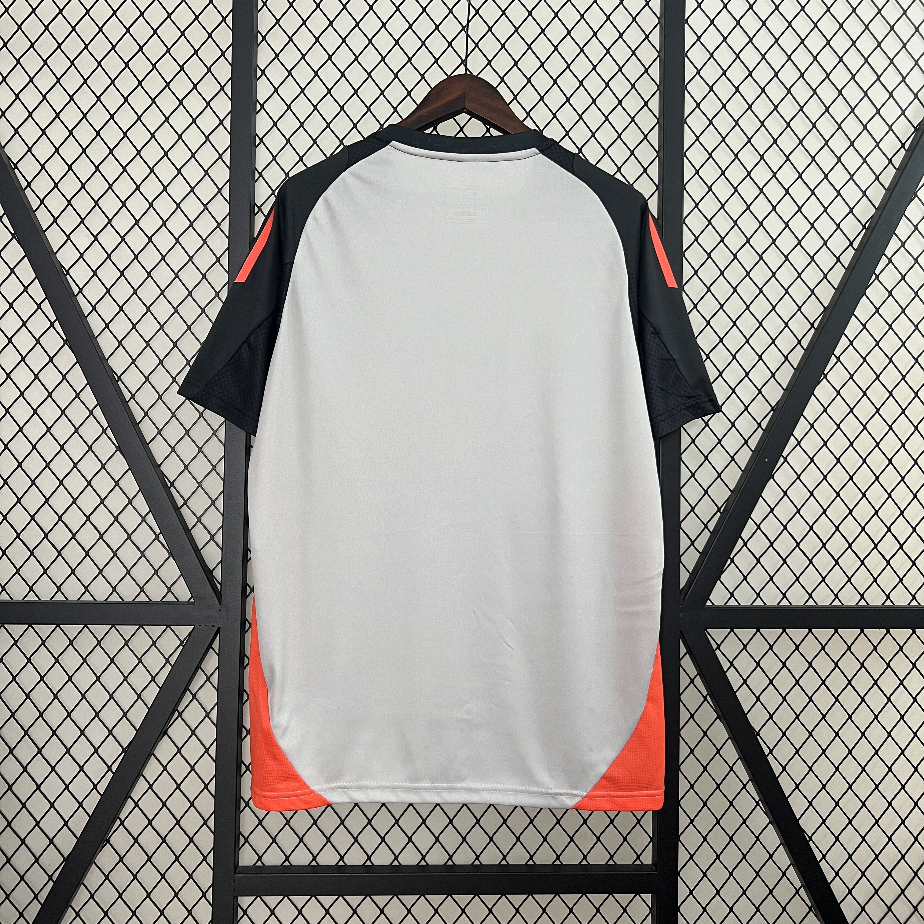 SL Benfica Training Man Jersey 24/25