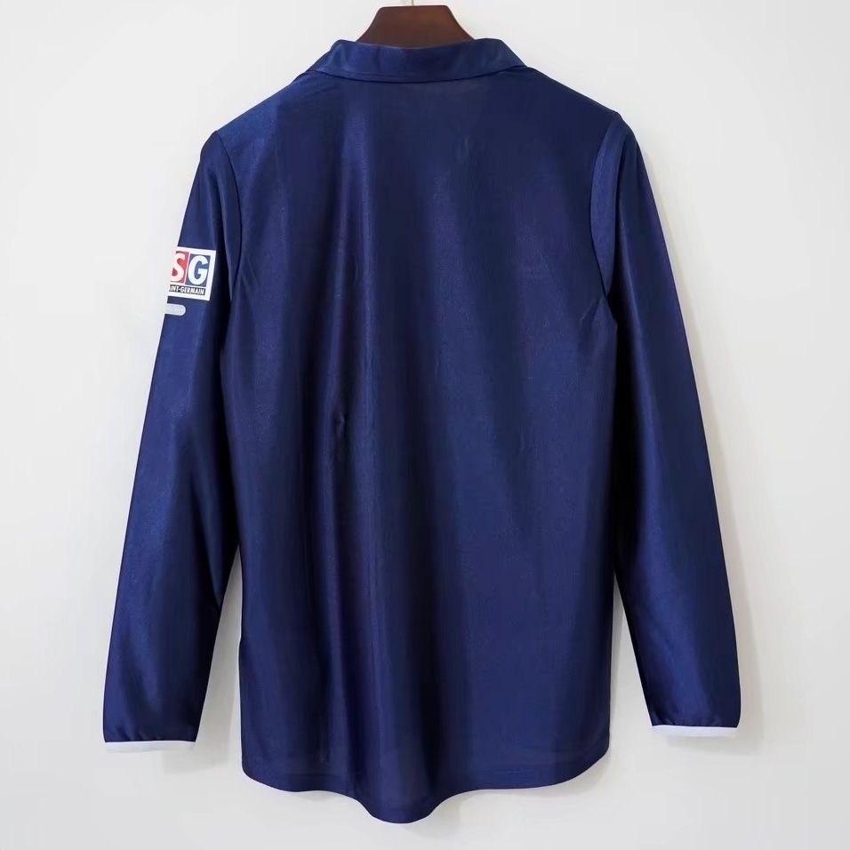 01-02 Paris Saint-Germain long-sleeved home jersey from the vintage season
