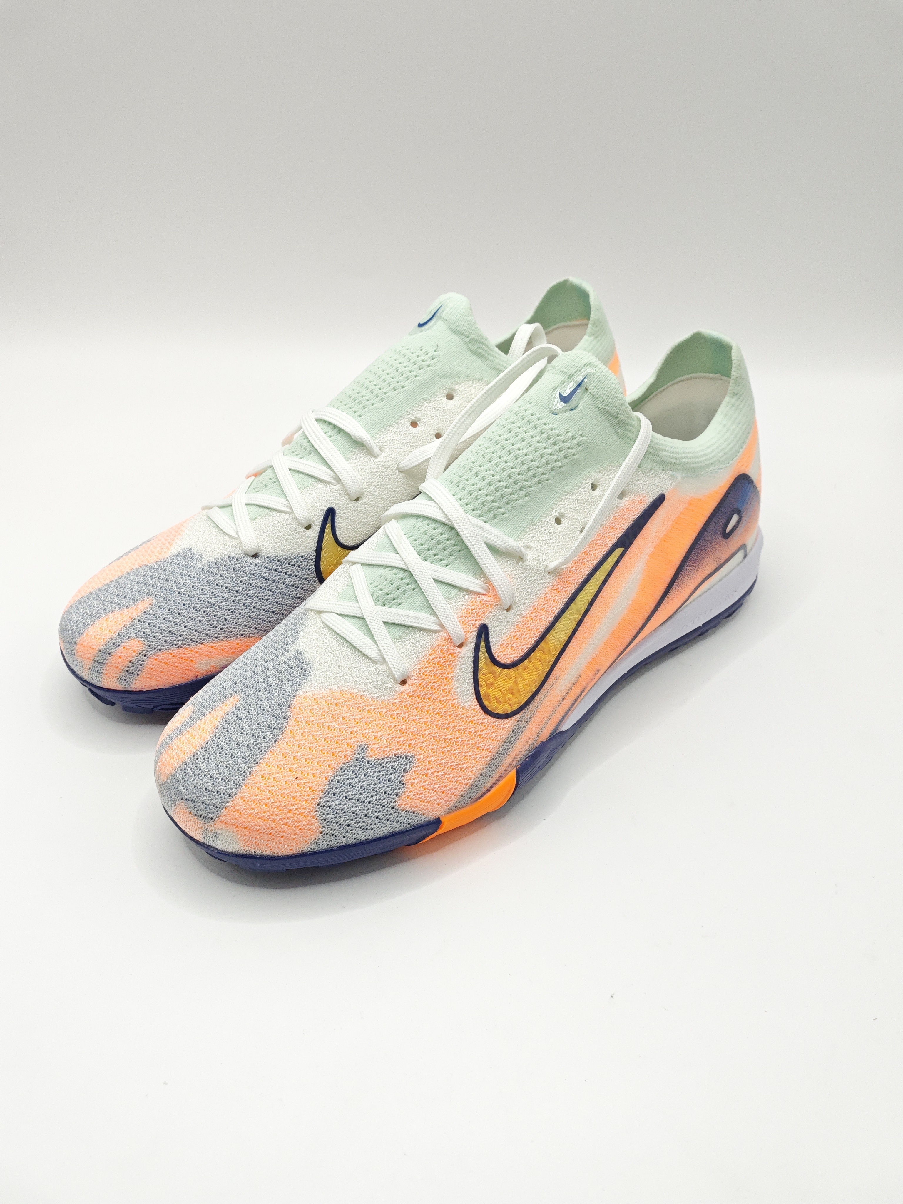 Nike Mercurial 16 Low-Top Built-in Full Air Cushion Waterproof Knit Turf Studs MD Outsole Soccer Cleats